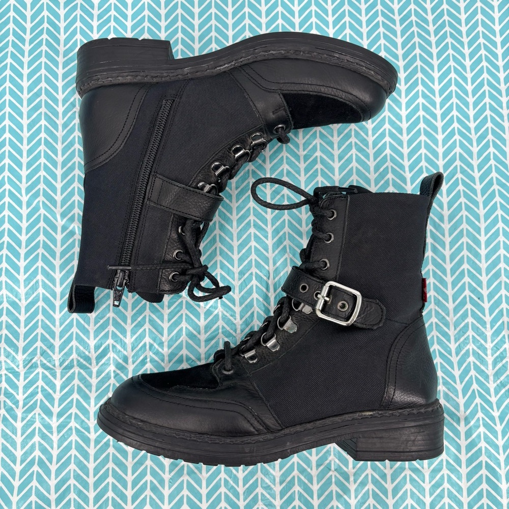 Levi's NWOT Black Leather and Textile Lace Up Military Style Ankle Boot, 5